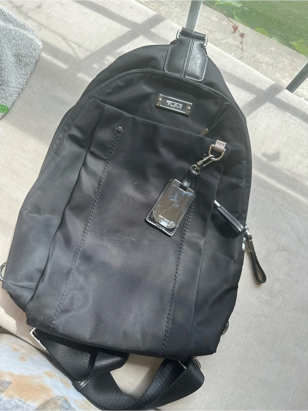 Tumi compact sling